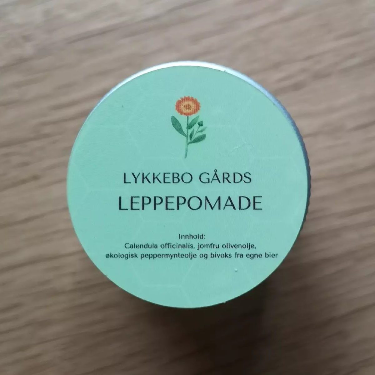Leppepomade med ringblomst og mynte